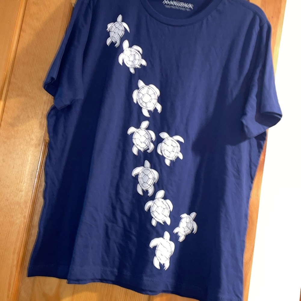 Marushka Hand Printed Turtles Navy Blue T Shirt short Sleeve Crewneck size: XL